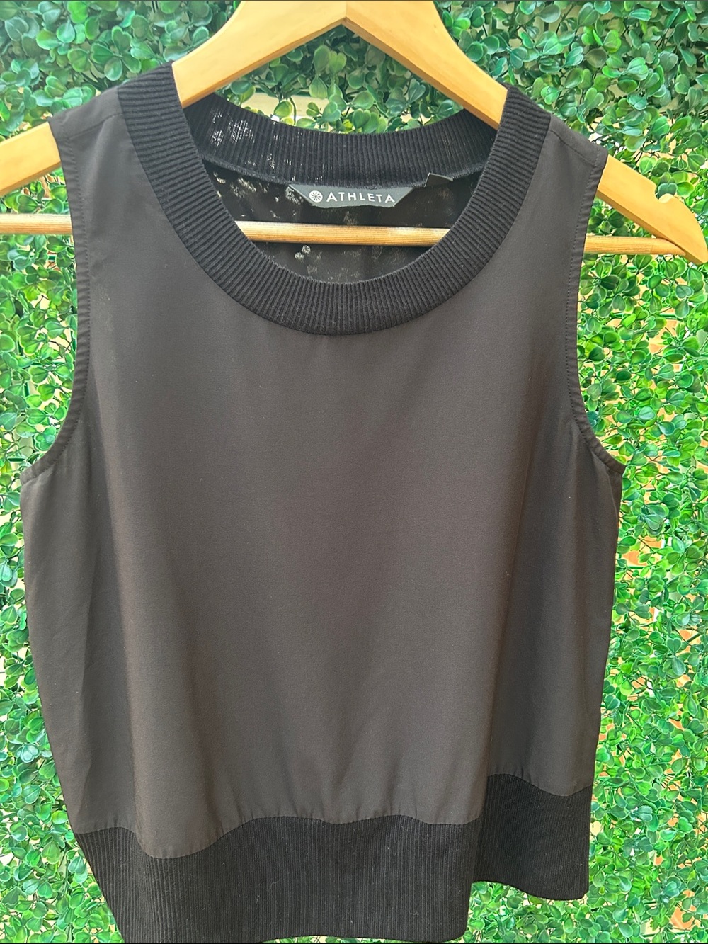 Athleta Black Sleeveless Shell Tank with Ribbed Trim XXS. - Picture 1 of 2